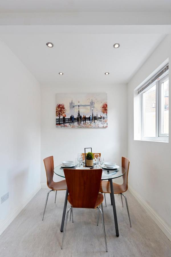 Spacious Home Close To City Centre Location 리즈 외부 사진